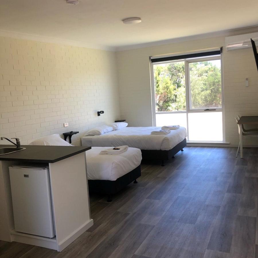 Walpole Hotel Motel المظهر الخارجي الصورة