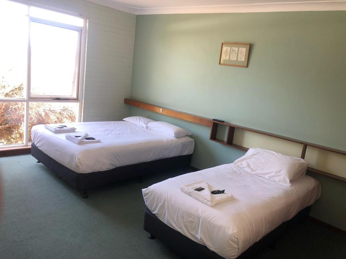 Walpole Hotel Motel المظهر الخارجي الصورة