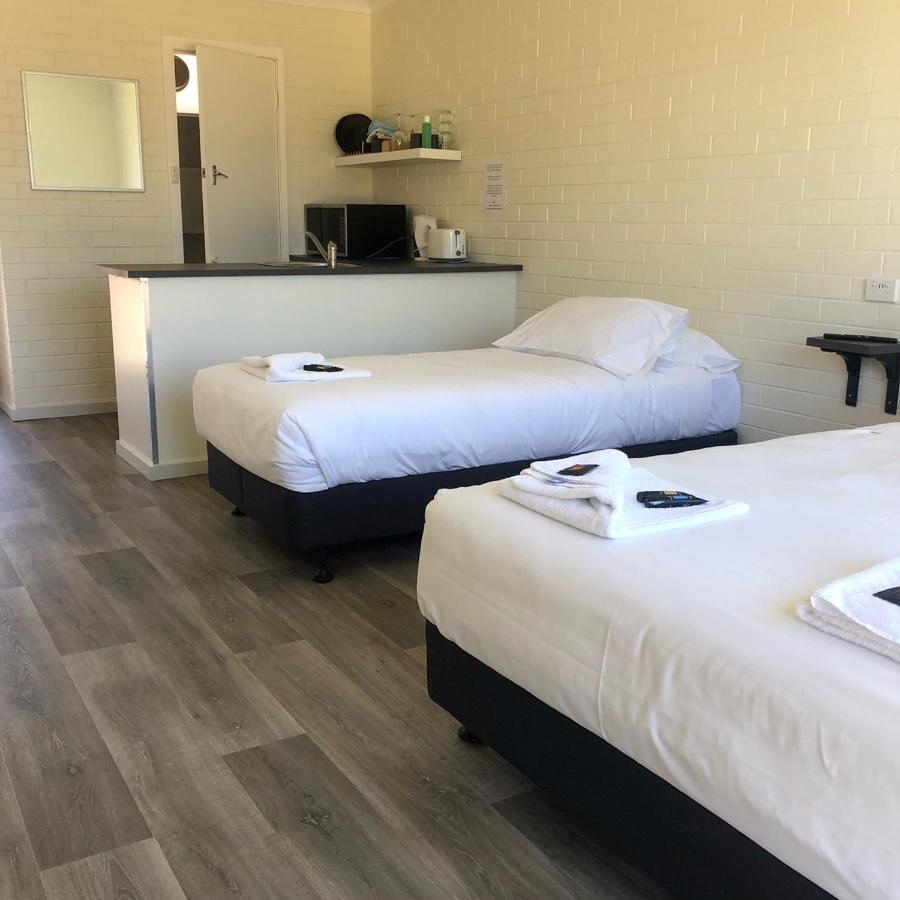 Walpole Hotel Motel المظهر الخارجي الصورة